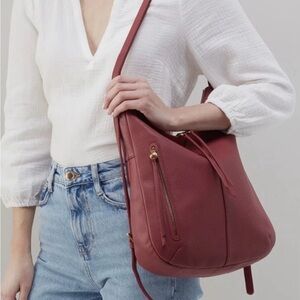 Elegant Red Leather Shoulder Bag